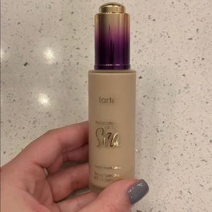Tarte by the Sea Foundation in Fair Neutral